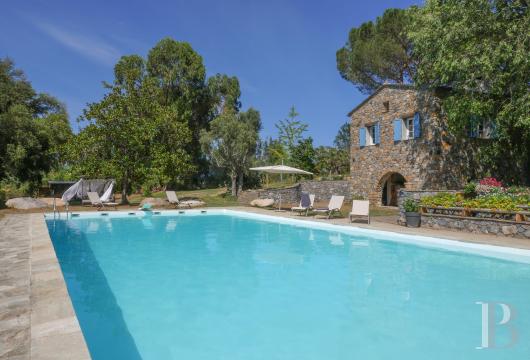 demeures et maisons a vendre france corse   - 11